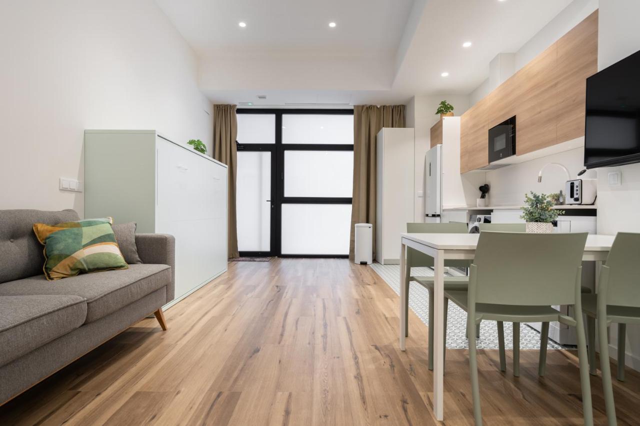 Marina Beach Apartments Valencia Luaran gambar