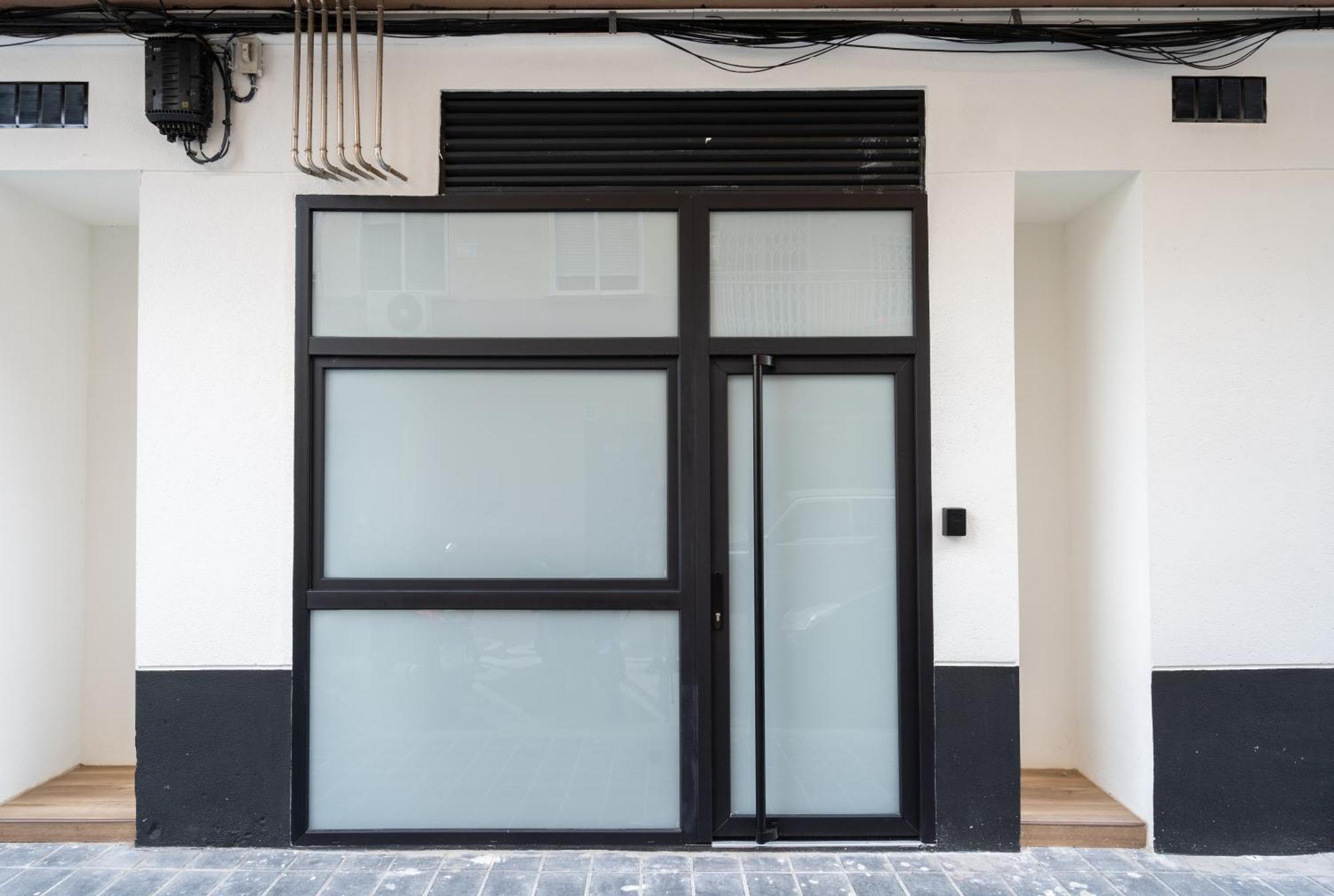 Marina Beach Apartments Valencia Luaran gambar